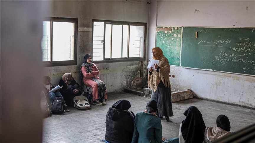 ইসরায়েলি হামলায় নিহত ২০ হাজারের বেশি ফিলিস্তিনি শিক্ষার্থী